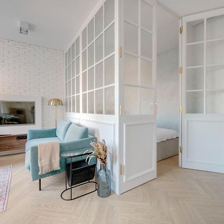 Studio In Main District In Gdansk Wrzeszcz Appartement Buitenkant foto